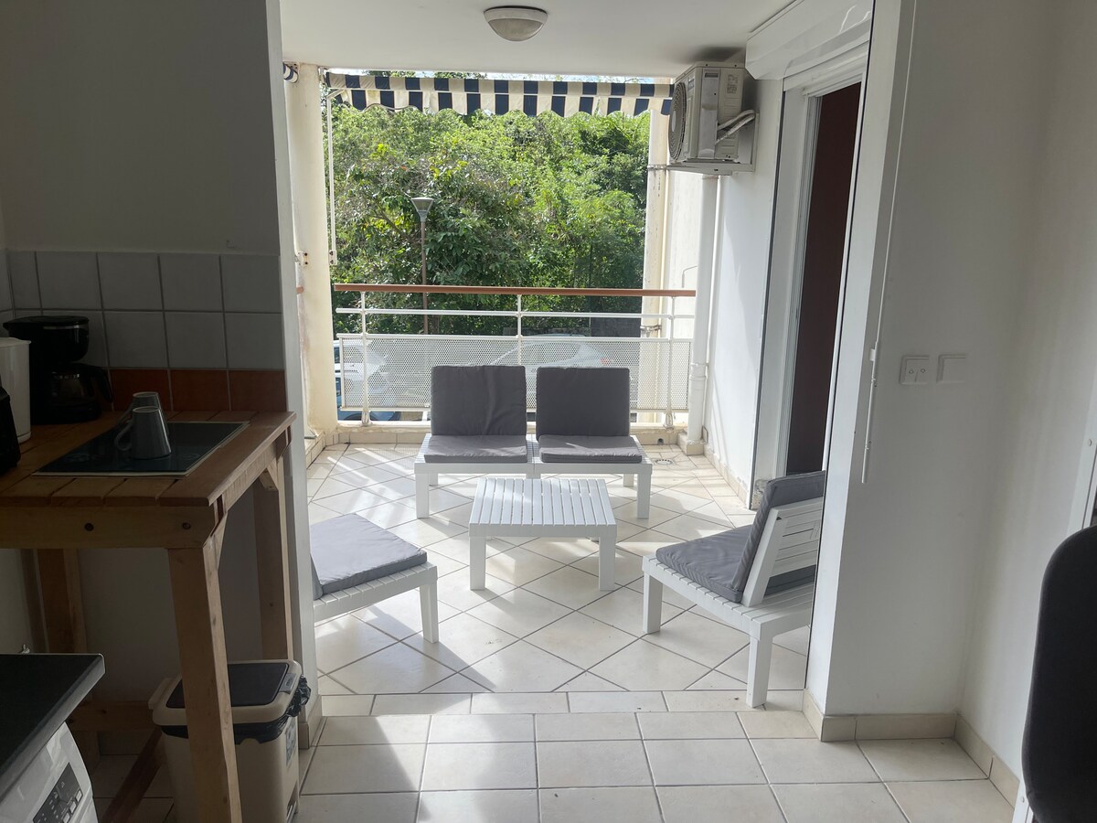 faad57f8-c135-4ce8-9d22-58ae6fd5e901