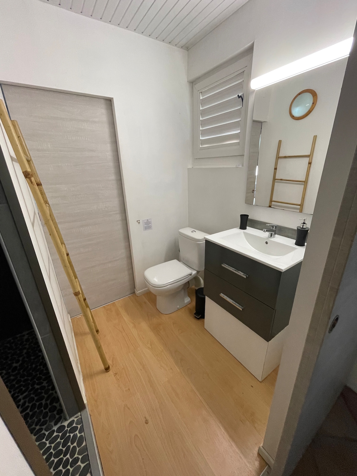 ff10d0c9-5d71-4ab3-9b86-12a9172c020d